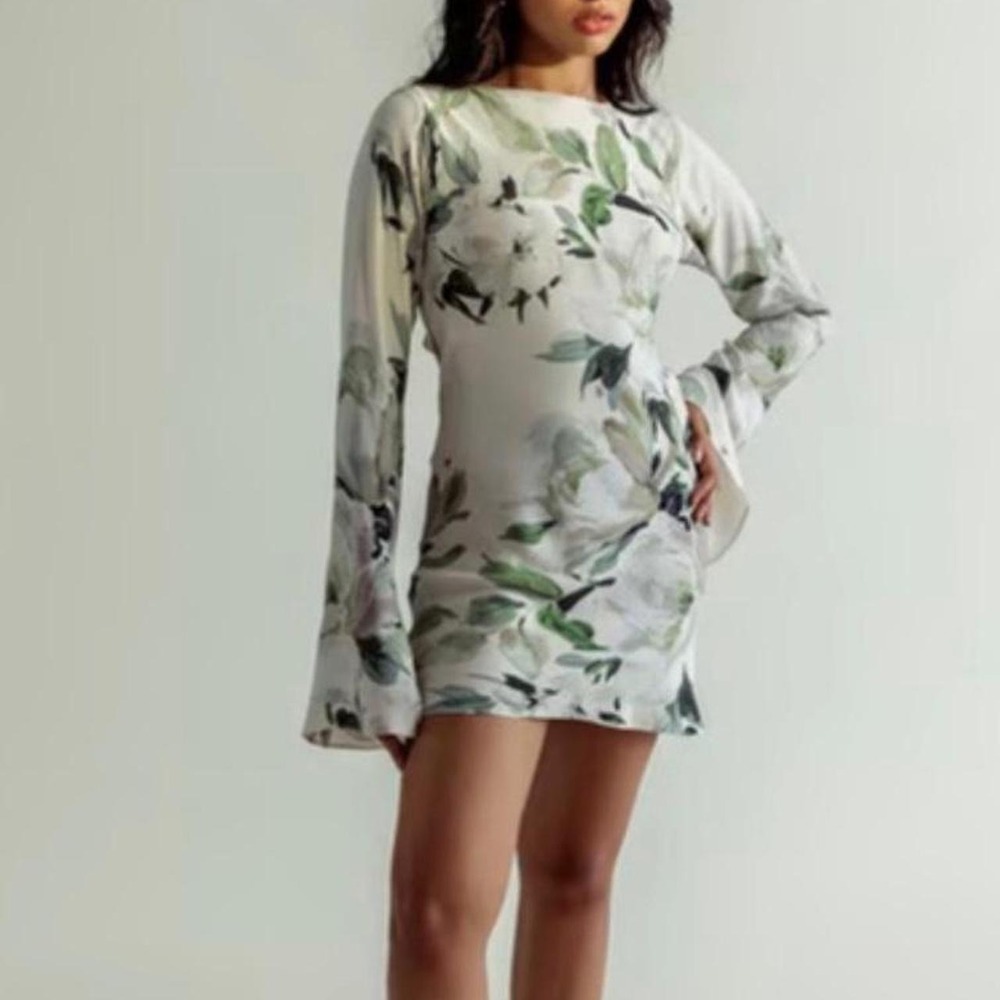 Anthropologie Summer Away green & white peony floral backless mini dress Sz Sm